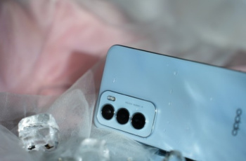 OPPO Reno 12有IP68级别的防尘防水吗？