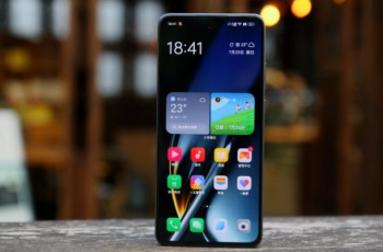 OPPO K12是什么屏幕？