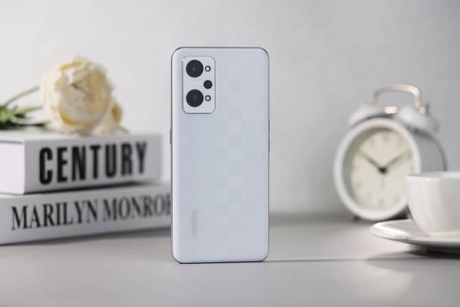 真我realme Q5 Pro换屏价格介绍