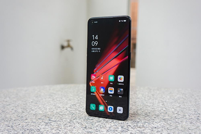 OPPO K9玩游戏卡不卡