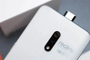 真我realme GT2 大师探索版如何查看照片拍摄地点？