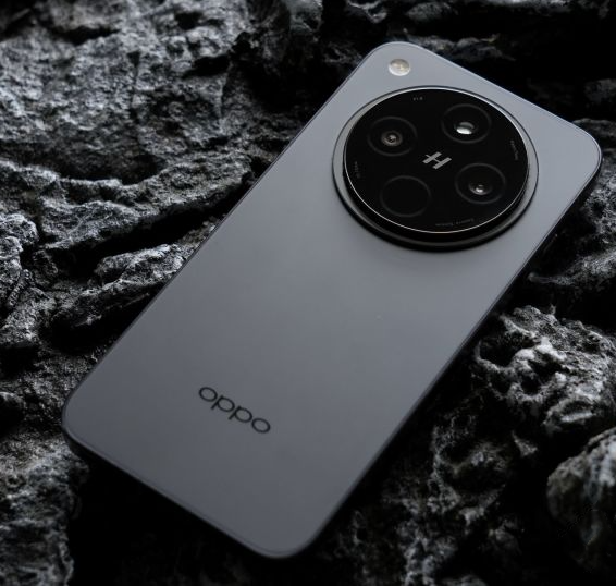 OPPO Find X8 Ultra官宣物理拍照键：专业摄影体验再升级