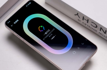 OPPO首发AI闪记黑科技：1秒转文字，会议记录神器来了！