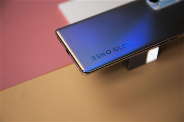 OPPO K10屏幕是曲面屏吗