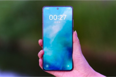 真我Realme GT6屏幕上的蓝色图标如何关闭？