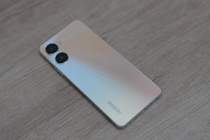 真我Realme10Pro屏幕闪烁的解决方法