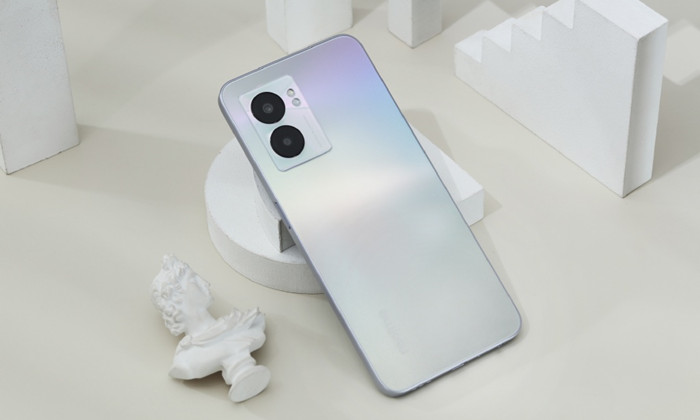 真我realme V23防水效果介绍