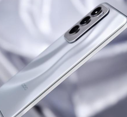 OPPO Reno12和真我Realme GT Neo6 SE选哪个？