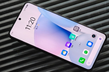 真我Realme GT6屏幕生产商是谁？