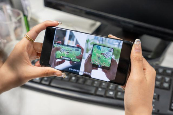 OPPO Find X5 pro是不是曲面屏手机