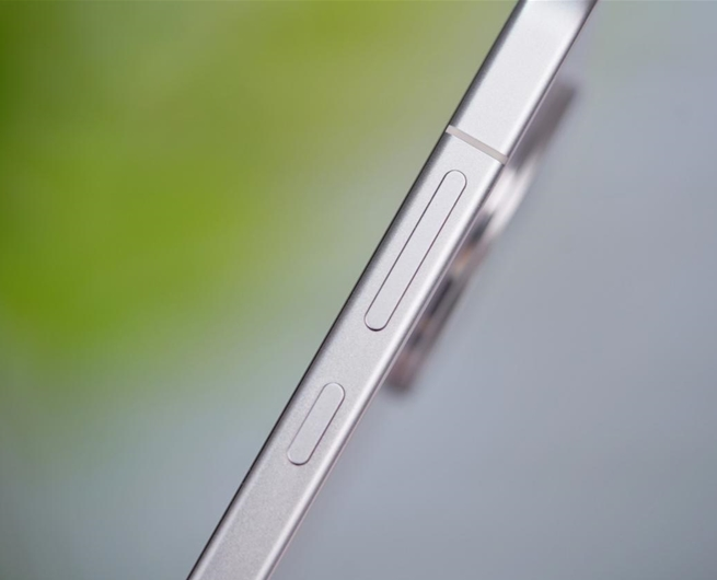 一手掌握的真旗舰！OPPO Find X8s体验：6.3英寸直屏的黄金比例