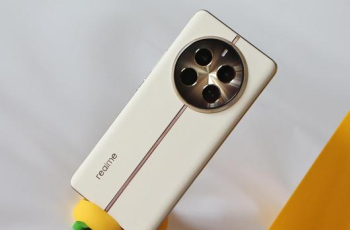 真我12pro如何添加交通卡？