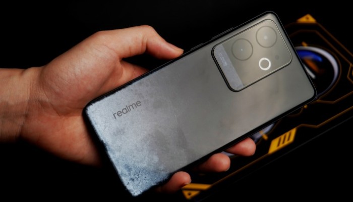 真我Realme GT6相册照片如何按序排列？