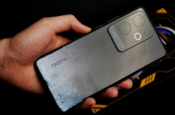 真我Realme GT6相册照片如何按序排列？