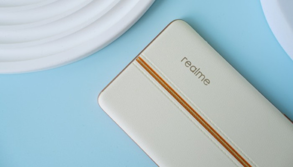 真我Realme11Pro照片添加水印教程