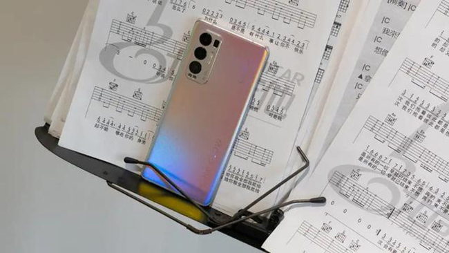 OPPO Reno5 Pro+有没有无线充电