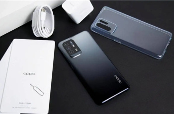 OPPO K10系列荒野乱斗限量联名礼盒，火热销售中