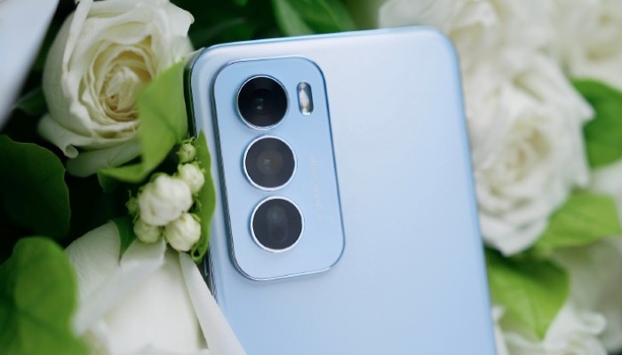 OPPO Reno 12拍照可以放大多少倍？