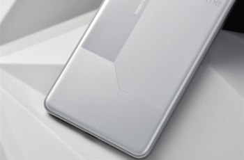 真我Neo7上手体验评测，今年最具性价比的手机。