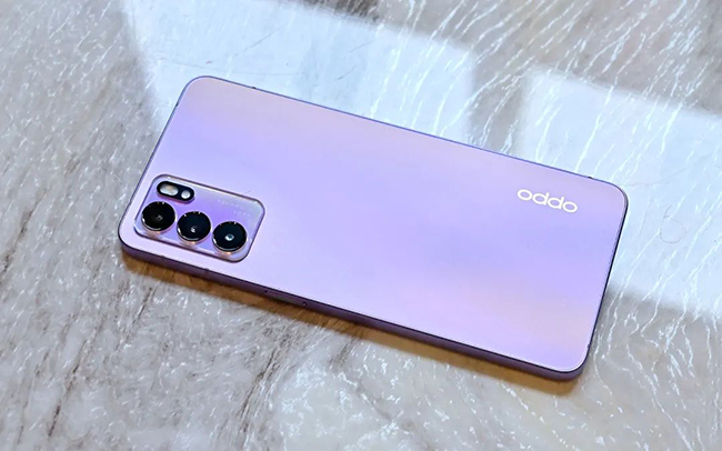 OPPO Reno6是直屏还是曲面屏