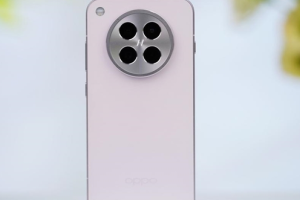 一手掌握的真旗舰！OPPO Find X8s体验：6.3英寸直屏的黄金比例