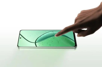 真我Realme 12x防水效果如何？