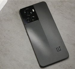 一加9系列更新ColorOS 13.0系统，目前存在这些问题！