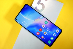 OPPO推出电池更换优惠活动，最低39元起免人工费。