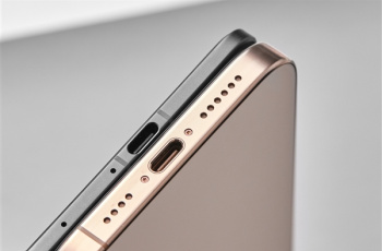 OPPO Find N5真机图片曝光，超薄机身极为亮点，颜值很高的一款手机