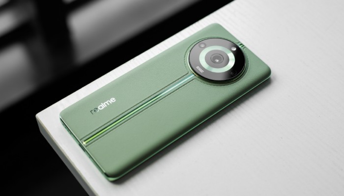 真我Realme11Pro如何设置桌面时间