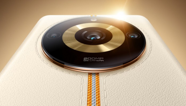 真我Realme11Pro+如何插卡