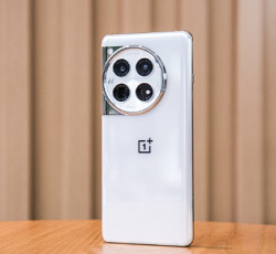 一加 12支持黑屏指纹解锁吗？