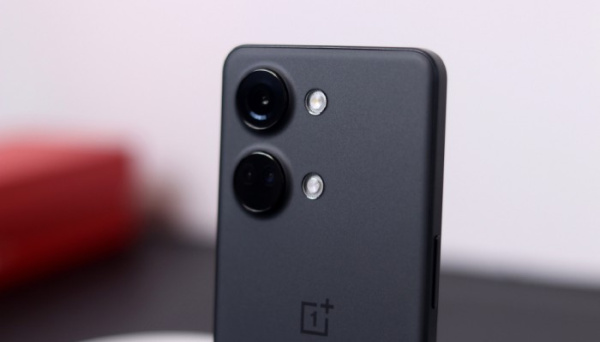 一加Ace2V如何安装未知应用