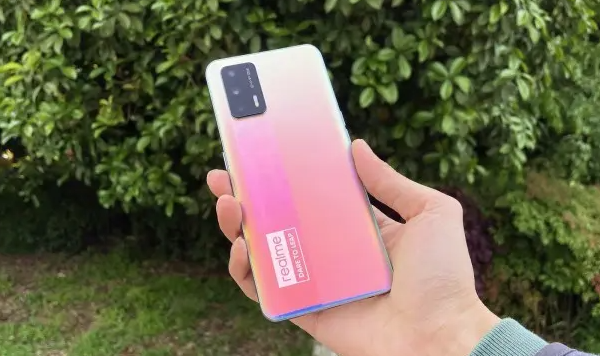 realme真我10Pro+防水效果介绍
