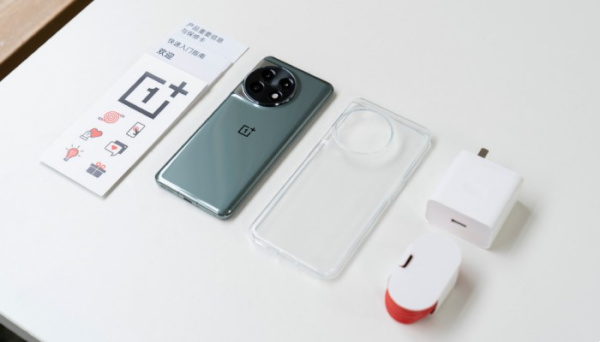 一加 11怎么设置桌面天气