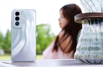 OPPO Reno12怎么添加桌面时间？