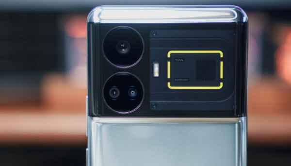 真我RealmeGT5如何拍月亮