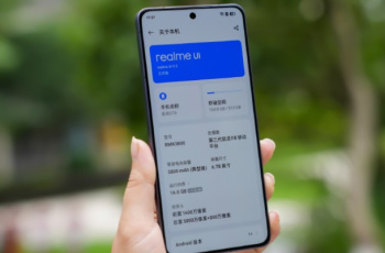 真我Realme GT6怎么在状态栏显示流量？
