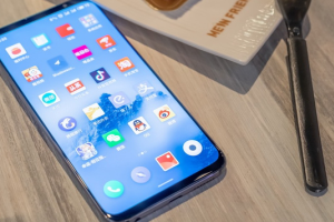 realme新机定位旗舰级 或将采用全新骁龙8 Gen3