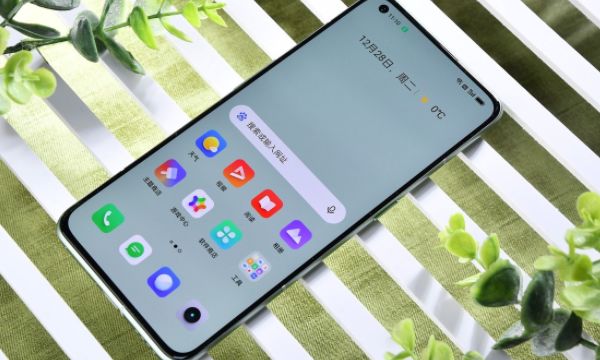 realme GT3 Pro或将搭载2K直屏 影像方面将有重大更新