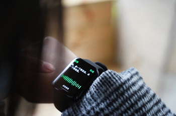 OPPOWatch4Pro防水效果介绍