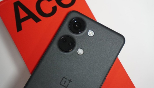 一加Ace2vwifi一打开就自动关闭怎么解决