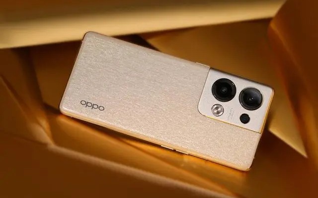 OPPO Reno9 Pro+有多重