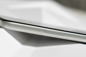 实体按键回归！Find X8 Pro秒变街拍王者