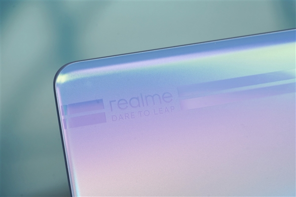真我Realme GT Neo5 SE是不是双扬声器