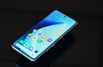 真我Realme GT Neo6 SE是金属中框还是塑料中框？