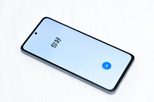 OPPO K12x是直屏还是曲屏？