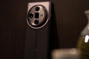 OPPO Find X7 Ultra卫星通信版支持支持双卡双待吗？
