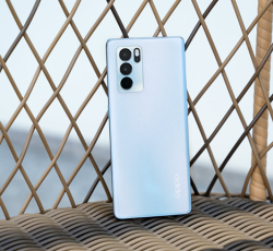 OPPO Reno6 Pro玩游戏卡吗