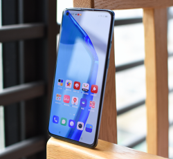 一加9R是直面屏吗